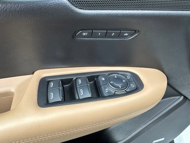 2017 Cadillac XT5 Platinum AWD