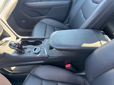 2025 Cadillac XT6 Luxury