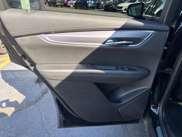 2025 Cadillac XT6 Luxury
