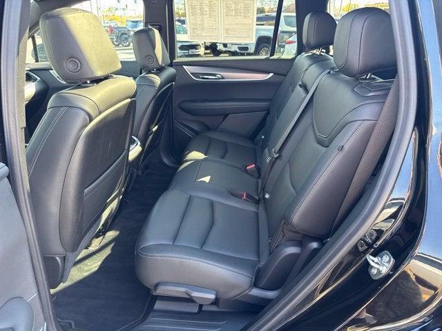 2025 Cadillac XT6 Luxury