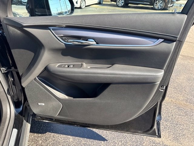 2025 Cadillac XT6 Luxury