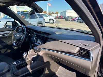 2025 Cadillac XT6 Luxury
