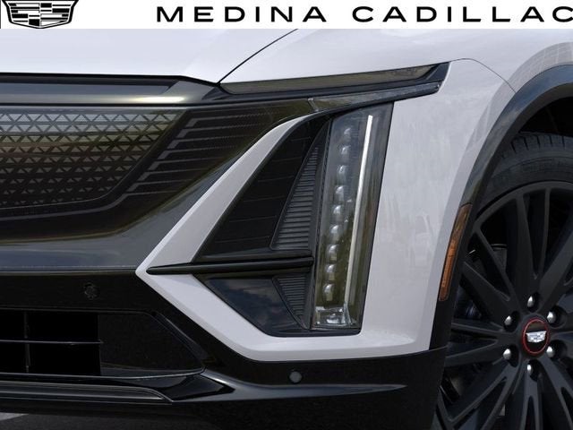 2025 Cadillac LYRIQ Sport 2