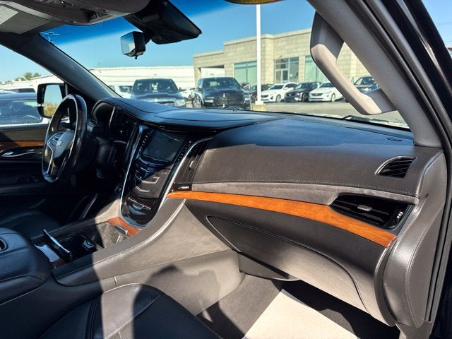 2019 Cadillac Escalade Luxury