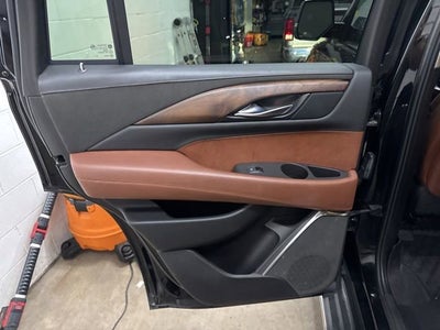 2017 Cadillac Escalade Luxury