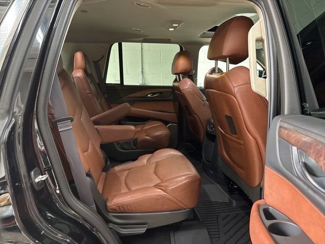 2017 Cadillac Escalade Luxury