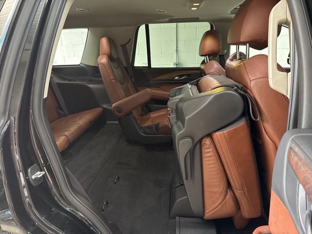 2017 Cadillac Escalade Luxury