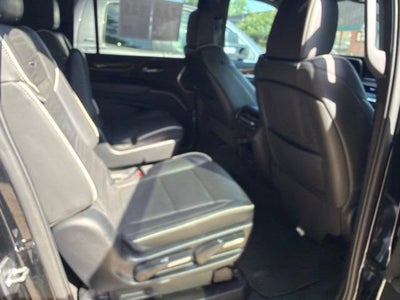 2023 Cadillac Escalade ESV Premium Luxury