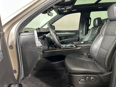 2025 Cadillac Escalade Sport Platinum