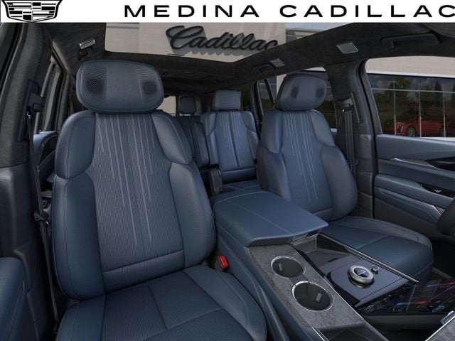 2025 Cadillac ESCALADE IQ Luxury 2