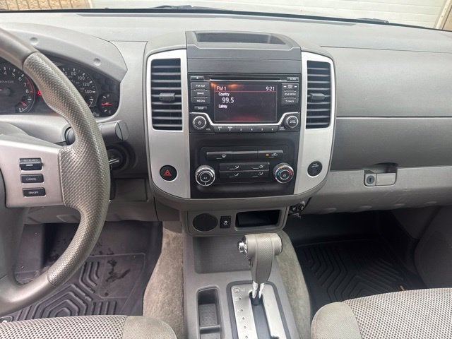 2017 Nissan Frontier SV V6