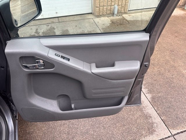 2017 Nissan Frontier SV V6