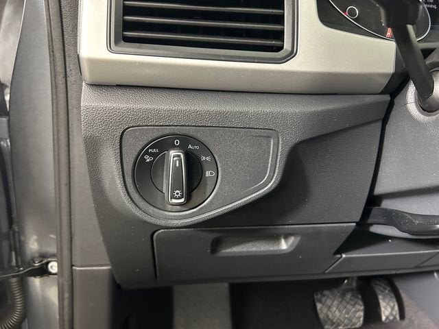 2021 Volkswagen Atlas 2.0T SE w/Technology