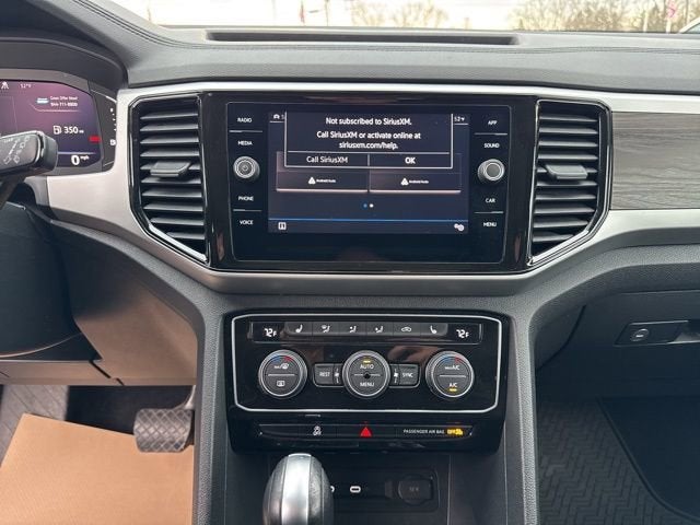 2022 Volkswagen Atlas 3.6L V6 SE w/Technology