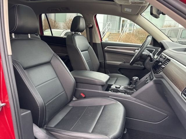 2022 Volkswagen Atlas 3.6L V6 SE w/Technology