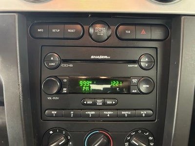 2007 Ford Mustang Deluxe