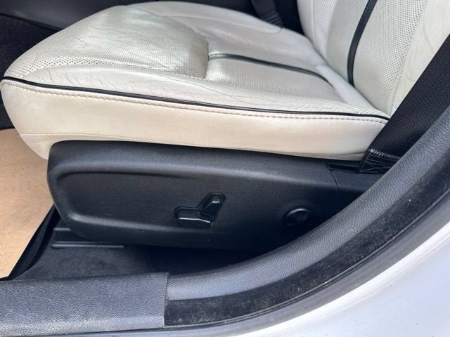 2013 Chrysler 300 Motown