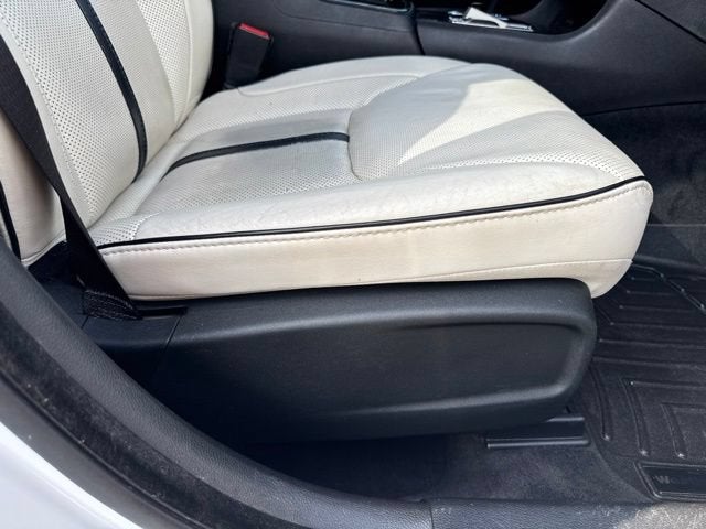 2013 Chrysler 300 Motown