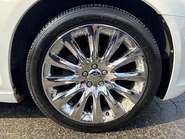 2013 Chrysler 300 Motown