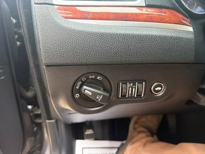 2013 Chrysler 300 BASE