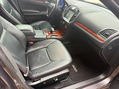 2013 Chrysler 300 BASE