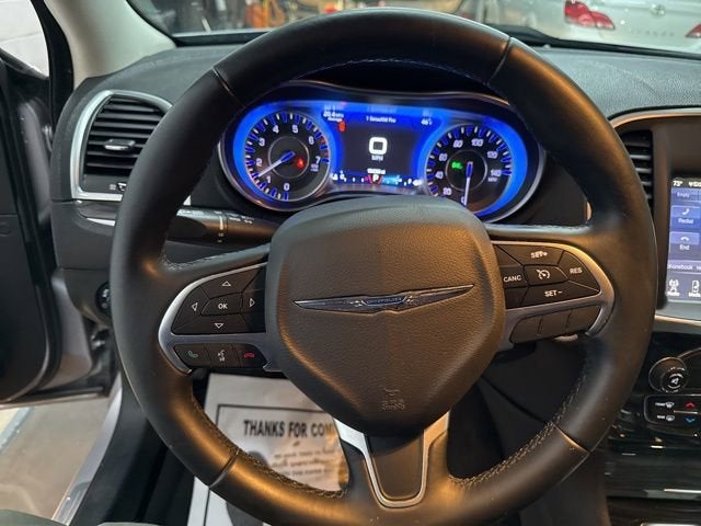 2016 Chrysler 300 Limited