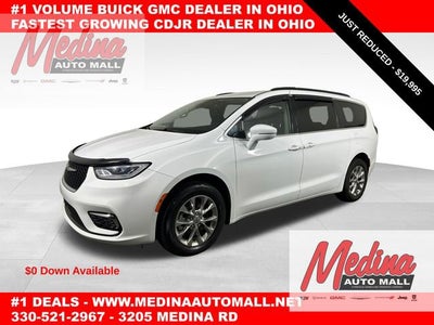 2022 Chrysler Pacifica Touring L
