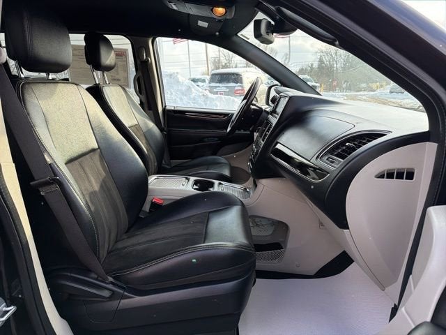 2020 Dodge Grand Caravan SXT