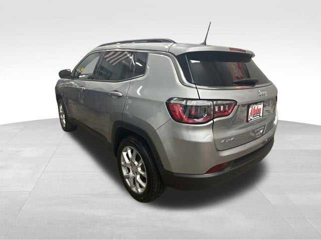 2023 Jeep Compass Latitude Lux
