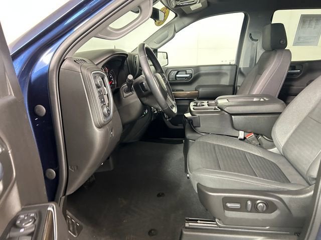 2022 Chevrolet Silverado 1500 LTD LT (2FL)