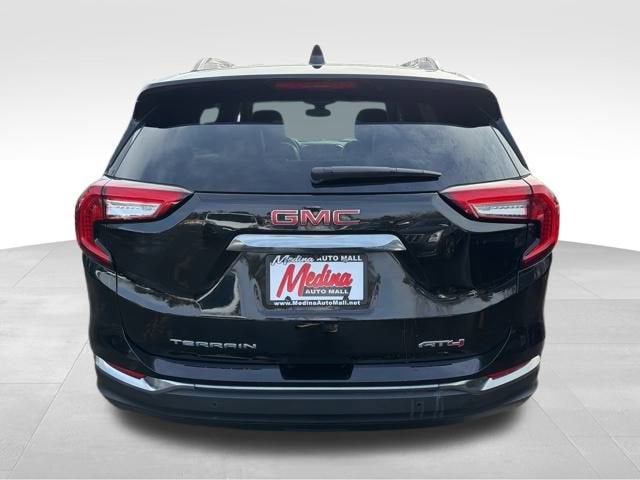 2023 GMC Terrain AT4