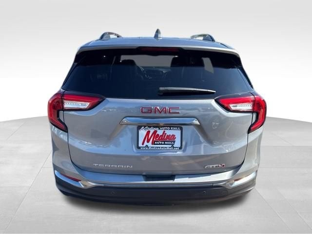 2024 GMC Terrain AT4