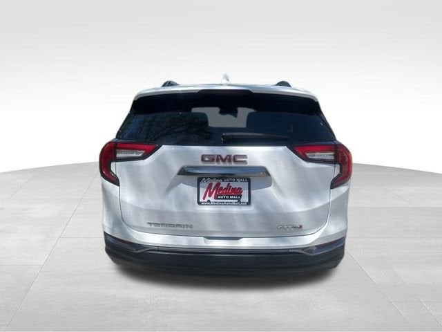 2023 GMC Terrain AT4