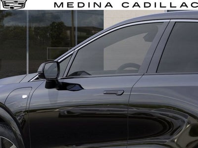 2025 Cadillac OPTIQ Luxury 2