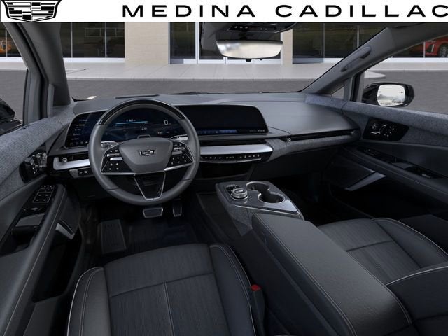 2025 Cadillac OPTIQ Luxury 2