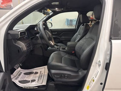 2024 Toyota Tacoma 4WD SR5