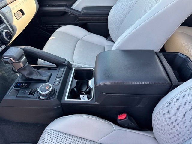 2024 Toyota Tacoma 4WD SR5