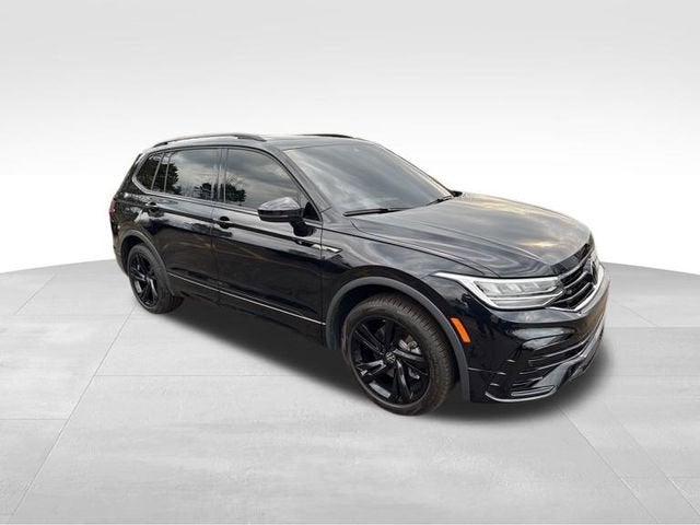 2024 Volkswagen Tiguan SE R-Line Black