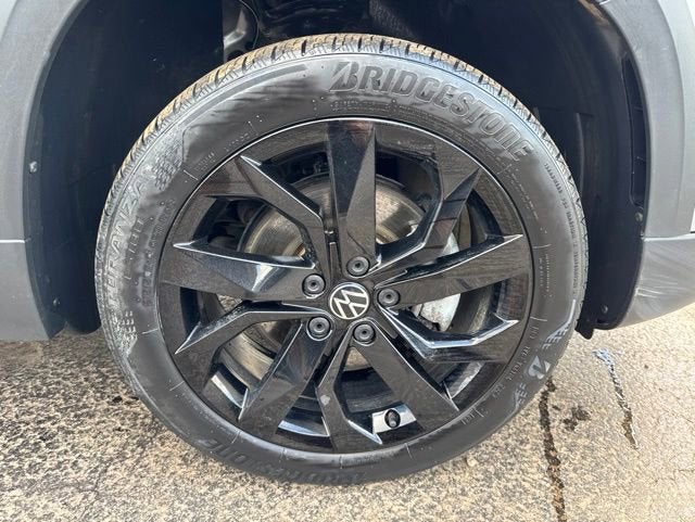 2023 Volkswagen Taos SE