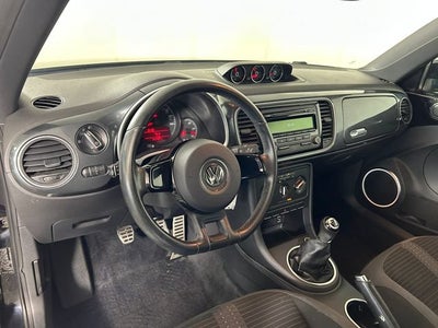 2012 Volkswagen Beetle 2.0T Turbo PZEV