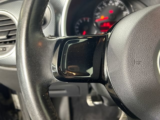 2012 Volkswagen Beetle 2.0T Turbo PZEV
