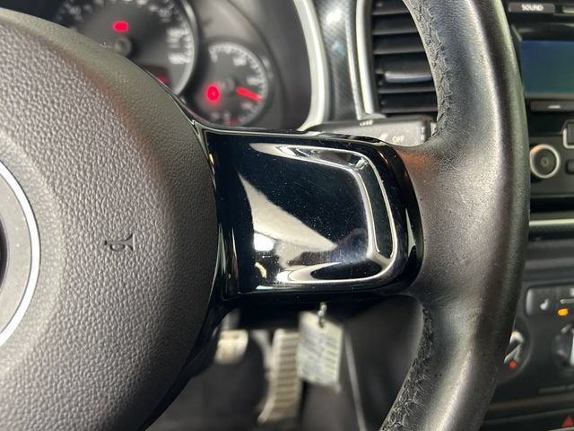 2012 Volkswagen Beetle 2.0T Turbo PZEV