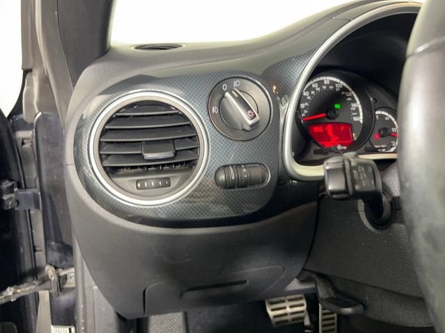 2013 Volkswagen Beetle Convertible 2.0T