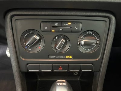 2013 Volkswagen Beetle Convertible 2.0T
