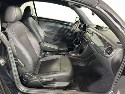 2013 Volkswagen Beetle Convertible 2.0T