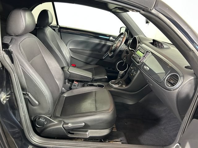 2013 Volkswagen Beetle Convertible 2.0T