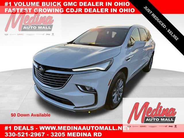 2023 Buick Enclave Essence