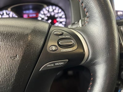 2020 Nissan Pathfinder SL