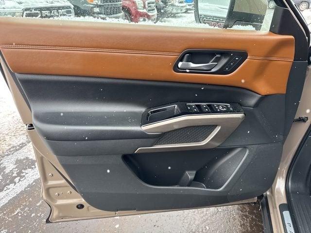 2023 Nissan Pathfinder Platinum