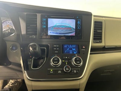 2016 Toyota Sienna Ltd